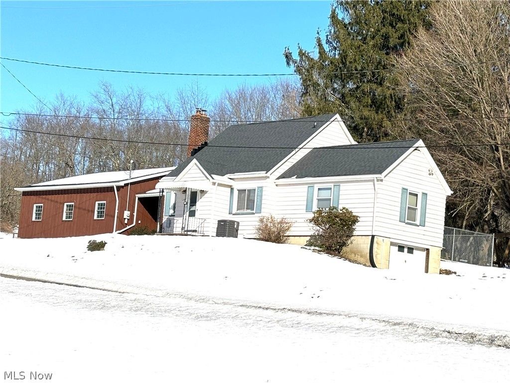 Photo of 5288 Wheathill Road, East Palestine, OH 44413 (MLS # 5184511)