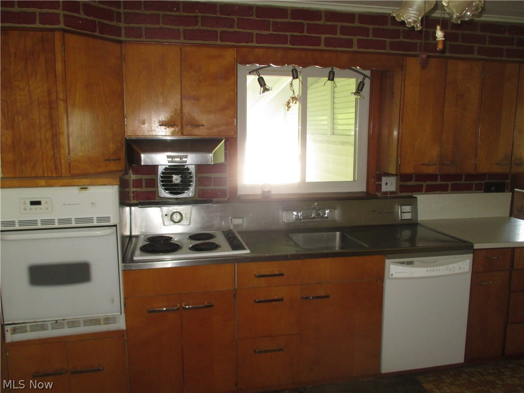 Connecticut Western Reserve - Residential