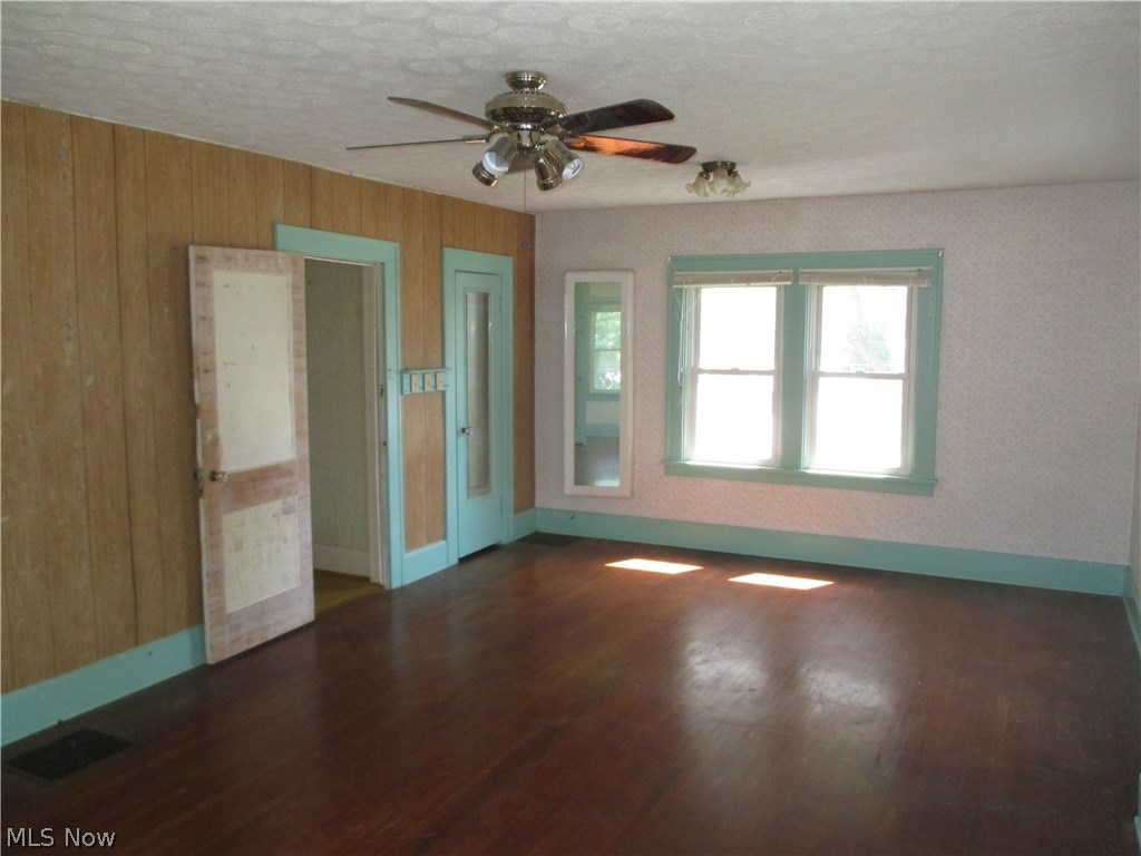 Connecticut Western Reserve - Residential