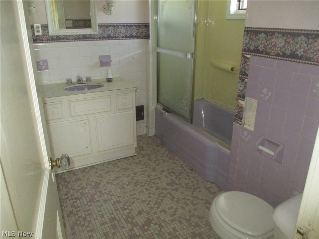 Connecticut Western Reserve - Residential