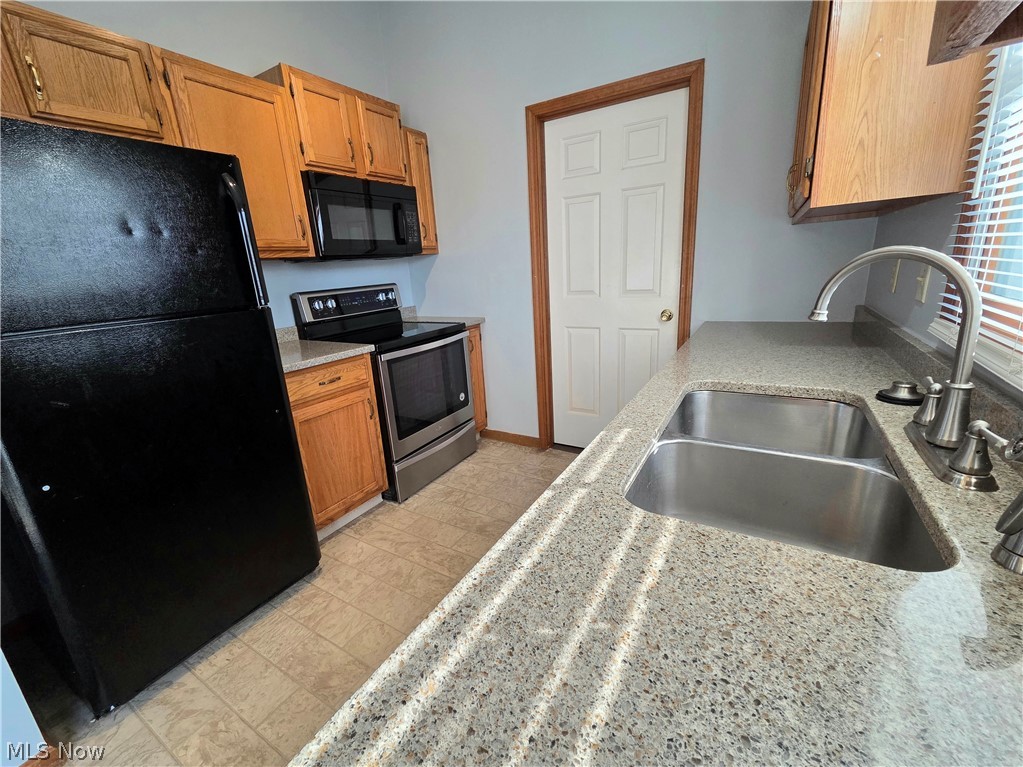 Avon Woods Condo - Residential