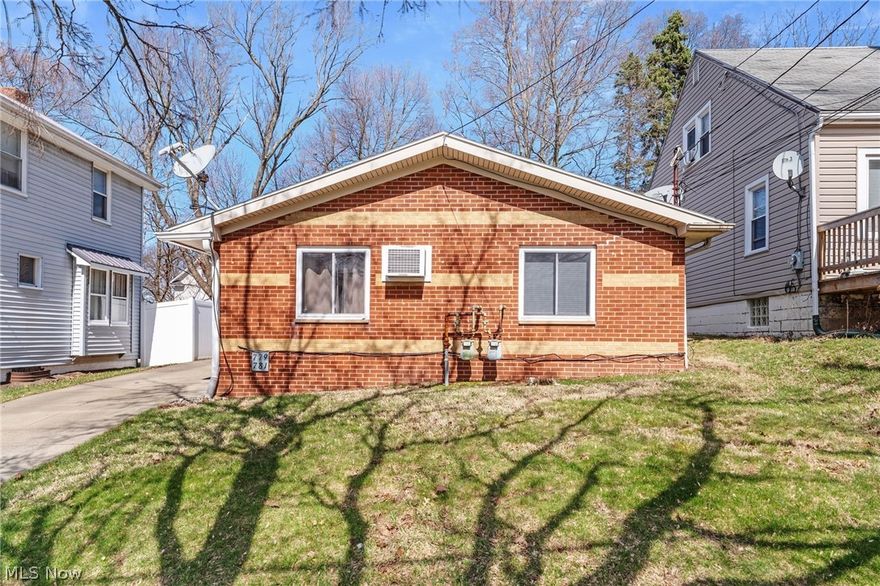 Don’t miss this opportunity to own a well-maintained, all-brick, fully occupied ranch-style duplex in Akron's Kenmore area! Each unit offers a comfortable layout with a living room, kitchen, two bedrooms, a full bathroom, and in-unit laundry.
The property has seen several recent updates, including a new concrete driveway and parking area (2021). Unit 779 features updated LVT flooring (2024), a fully remodeled kitchen with new appliances (2024), and a furnace installed in 2014. Unit 781 includes LVT flooring and tile (2018), updated appliances (2018), and a furnace from 2014.
Whether you’re a seasoned investor growing your portfolio or a first-time buyer, this property presents a fantastic opportunity. Two additional properties are also available. Schedule your private showing today!