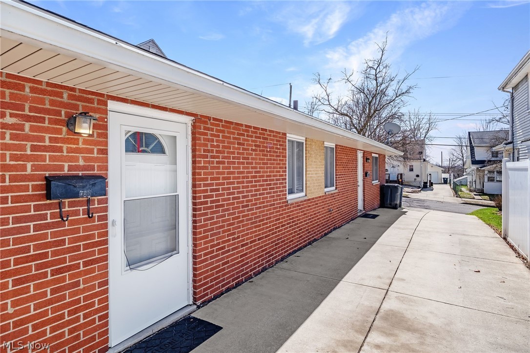 Lakewood Heights - Residential Income