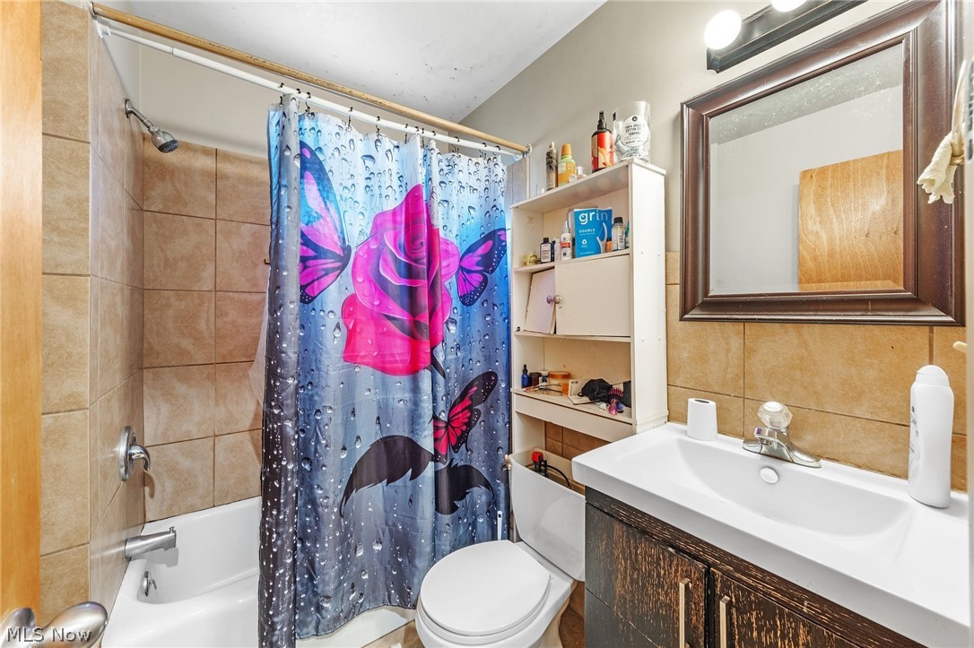 Lakewood Heights - Residential Income