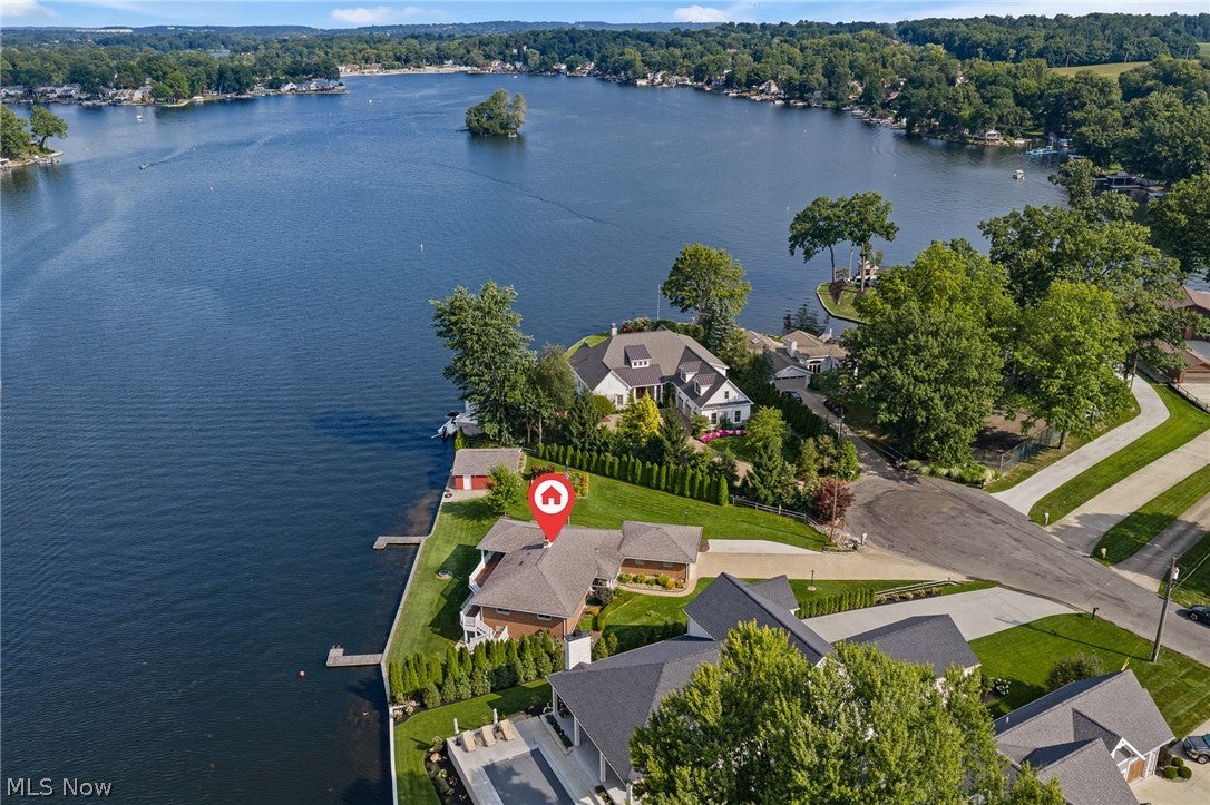 82 Whitefriars Drive
