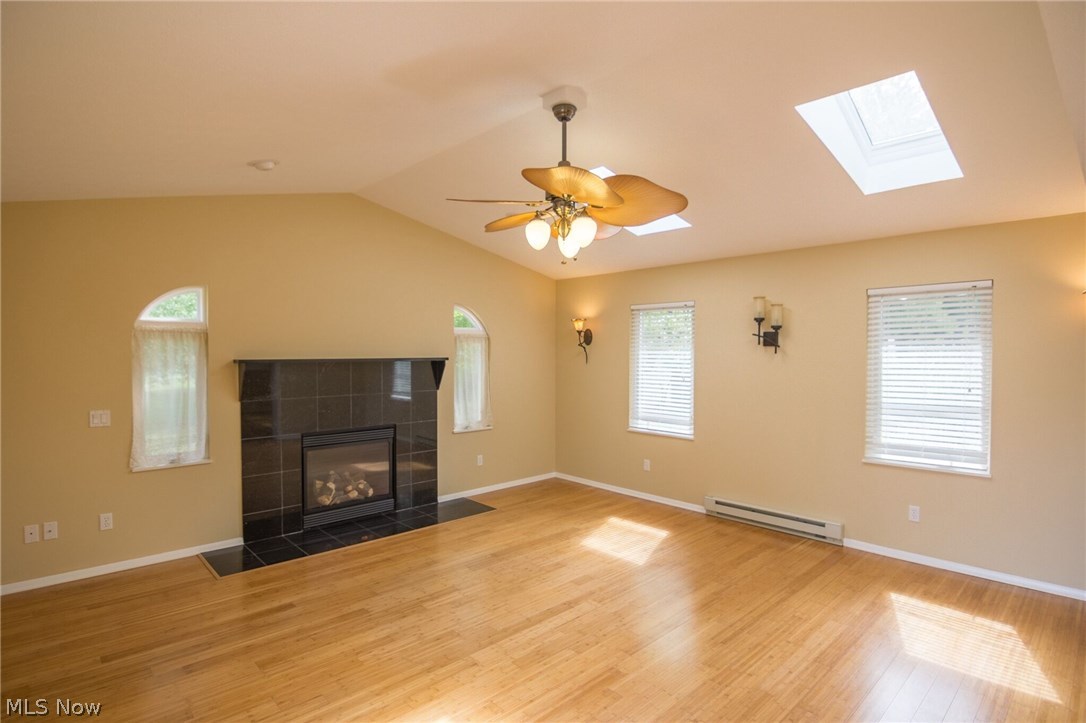 D Neros 09-D - Residential Lease