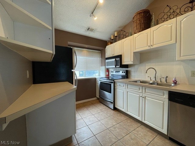 Village/Pointe West - Residential