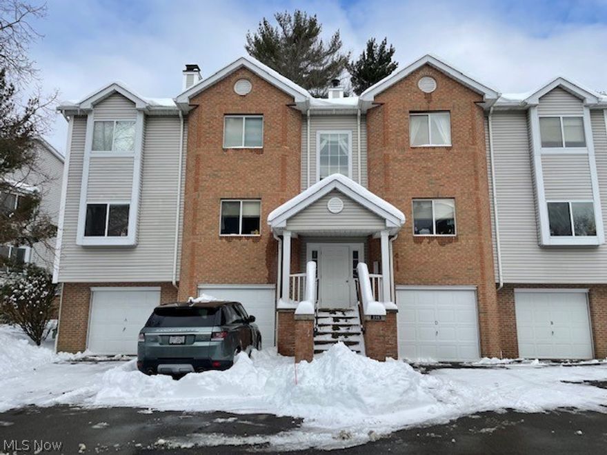 Enjoy the top floor here at the Village at Pointe West Condos in Wallhaven just minutes to great shopping, freeways, several places to eat, Starbucks and Whole Foods.   This condo was built in 1989 and offers around 1,147 Sq. Ft. with 2 bedrooms and 2 full baths, vaulted ceilings in the Great room, fireplace, sliders to the deck overlooking a wooded view, nice size kitchen that comes with appliances and a full size laundry room.  Dining room and breakfast bar.