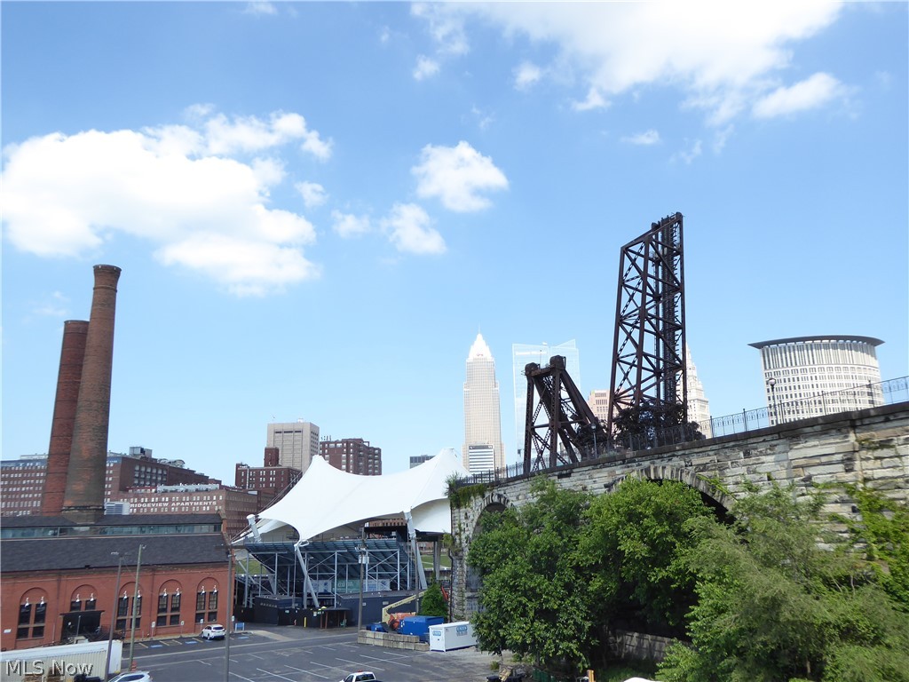 Stonebridge Plaza - Residential