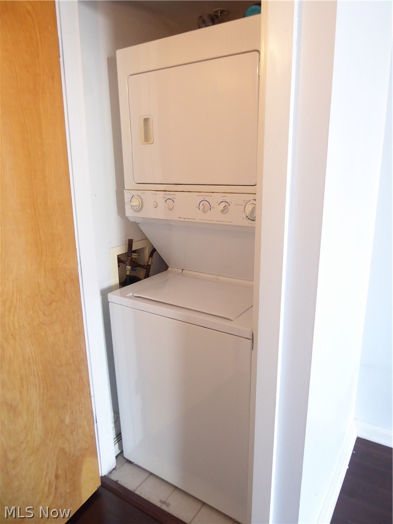 Stonebridge Plaza - Residential