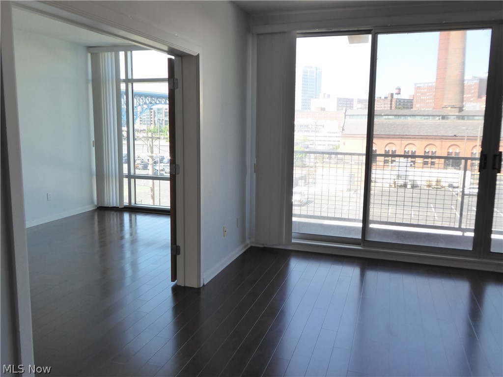 Stonebridge Plaza - Residential