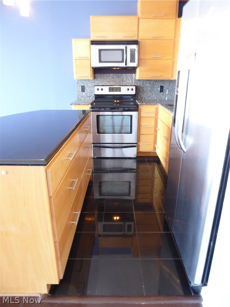 Stonebridge Plaza - Residential