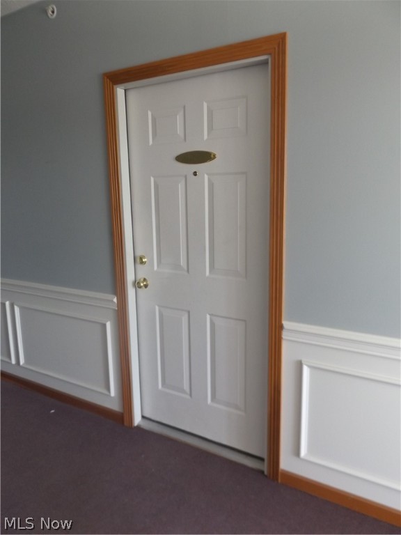 Hampton Court Highrise Condo - Residential