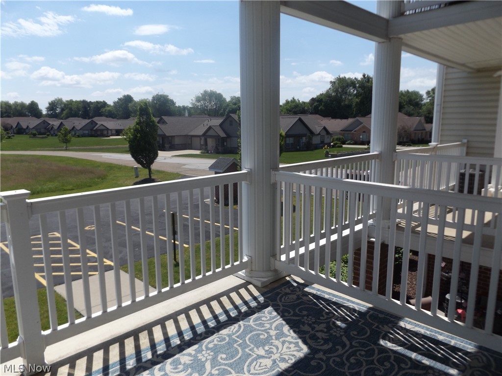 Hampton Court Highrise Condo - Residential