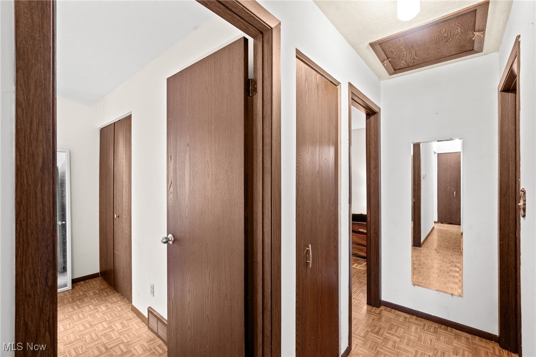 14943 Carol Drive, Maple Heights, Ohio image 14