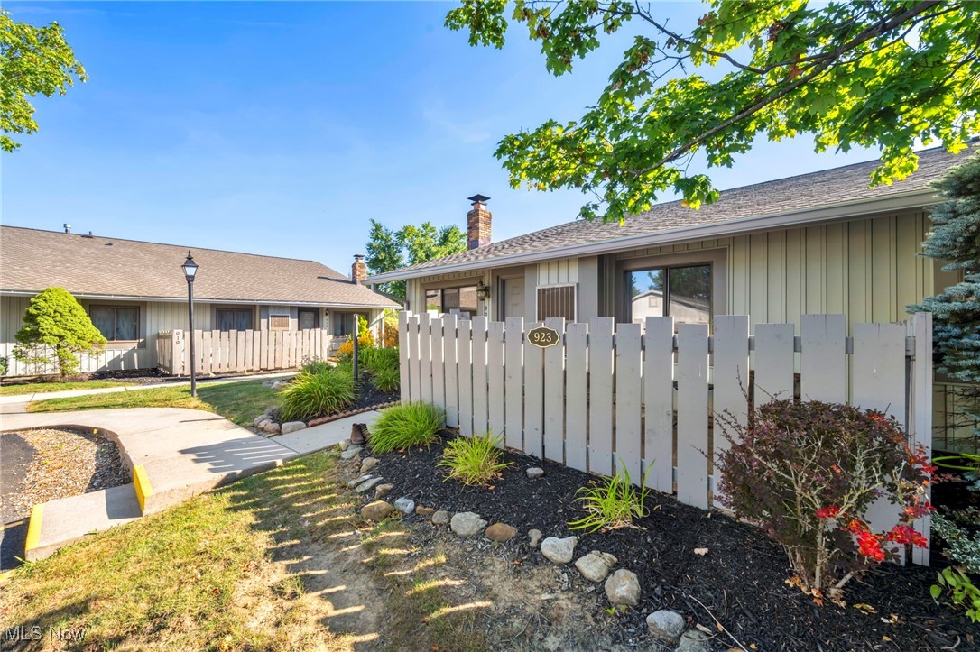 923 Kirkwall Drive