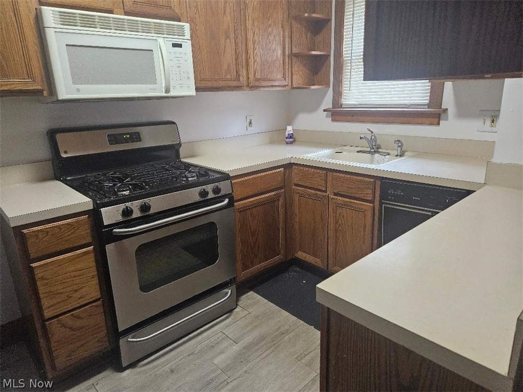 1243 Collinwood Avenue