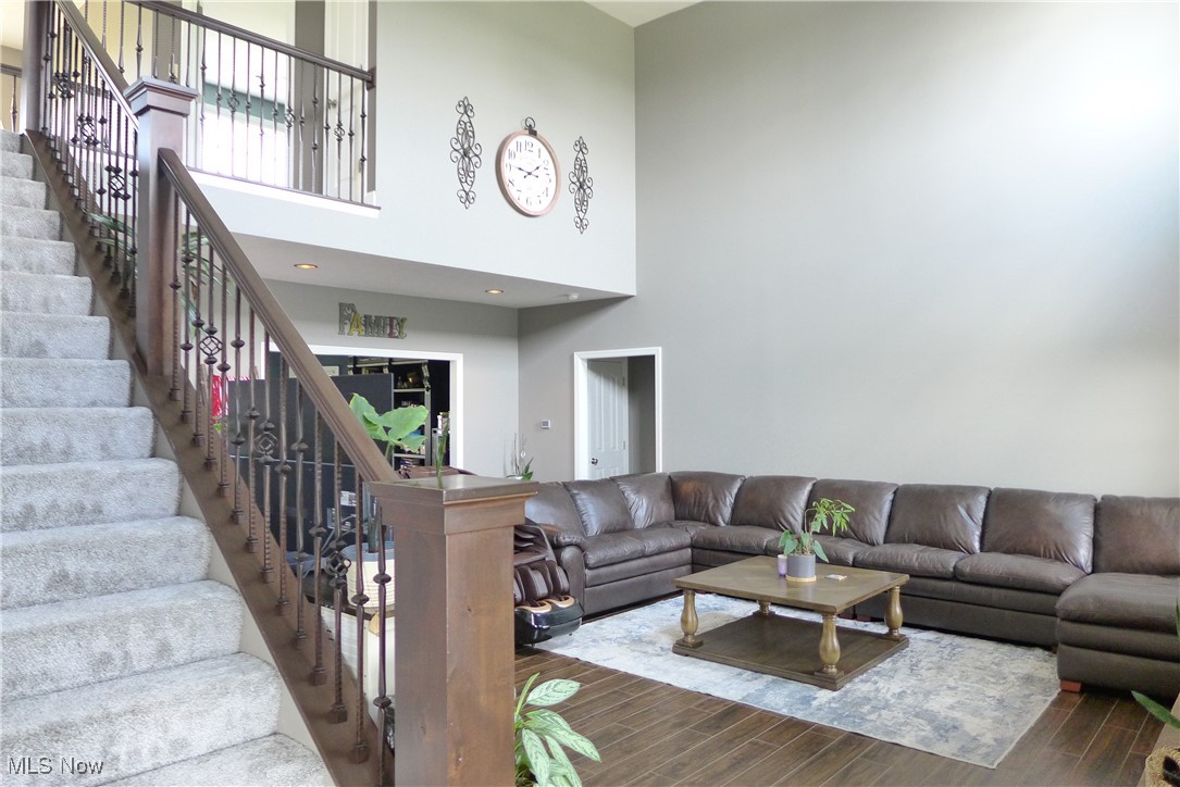7245 Hunters Glen Lane
