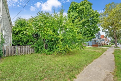 Vacant Land For Sale - 2256 E 85th Street<br/> Cleveland, OH 44106