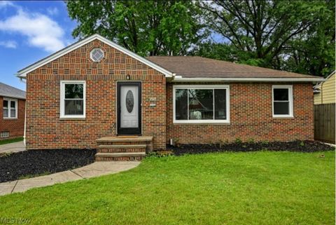 Single Family Residence in Parma OH 4505 Fruitland Drive.jpg