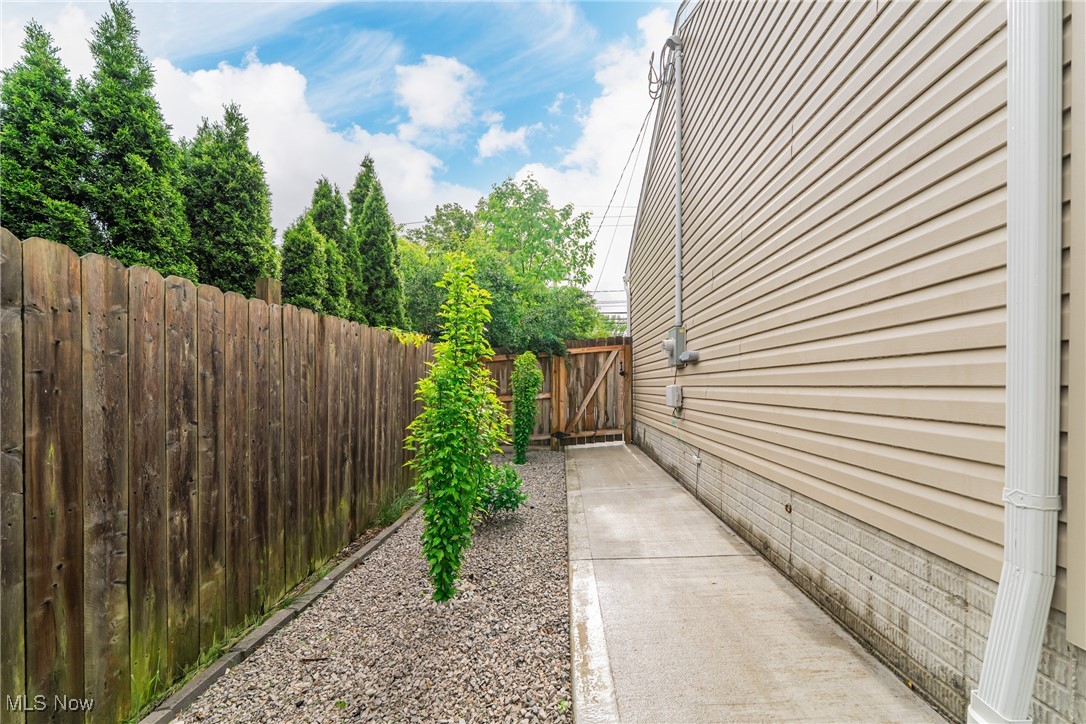 6105 Dunham Road, Maple Heights, Ohio image 34