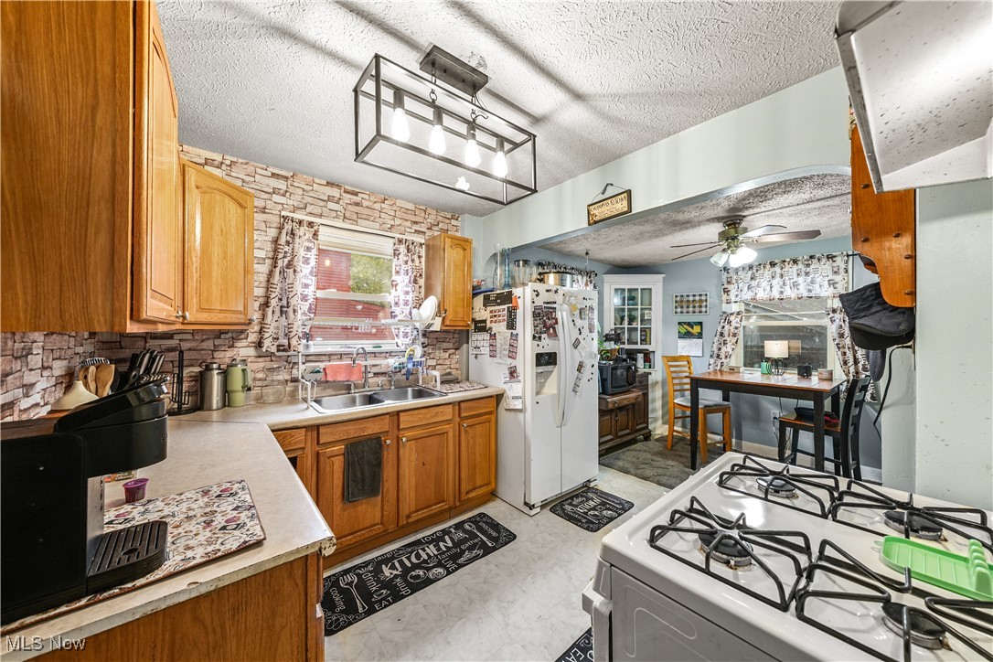 Golf Gardens - Residential