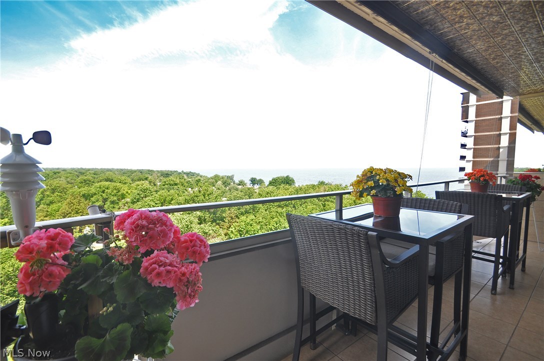 The Carlyle - Residential