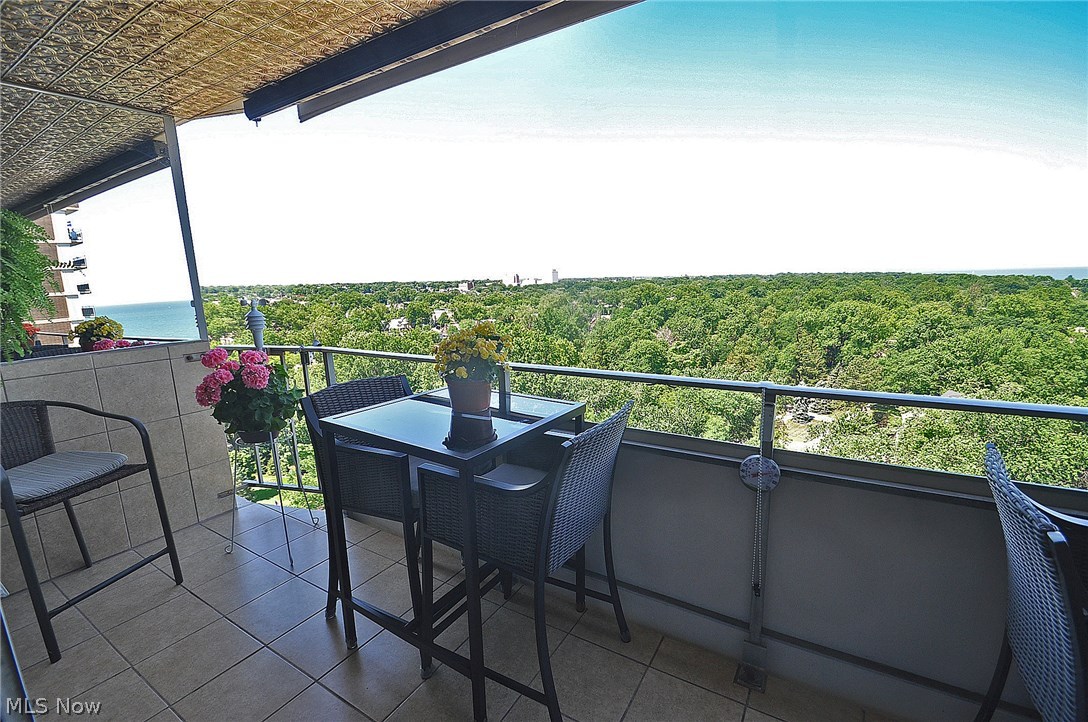 The Carlyle - Residential