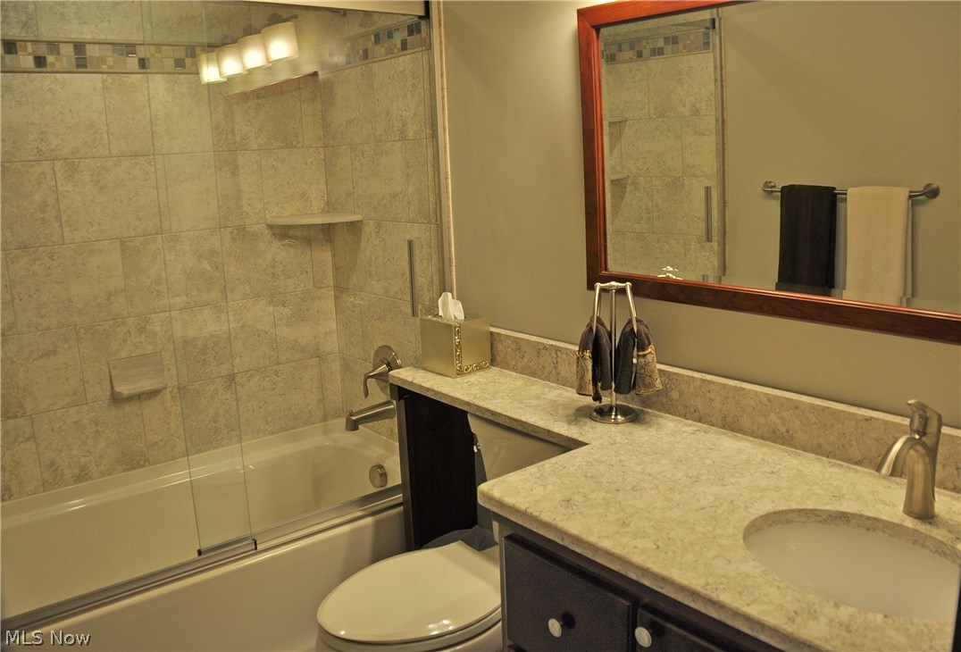 The Carlyle - Residential