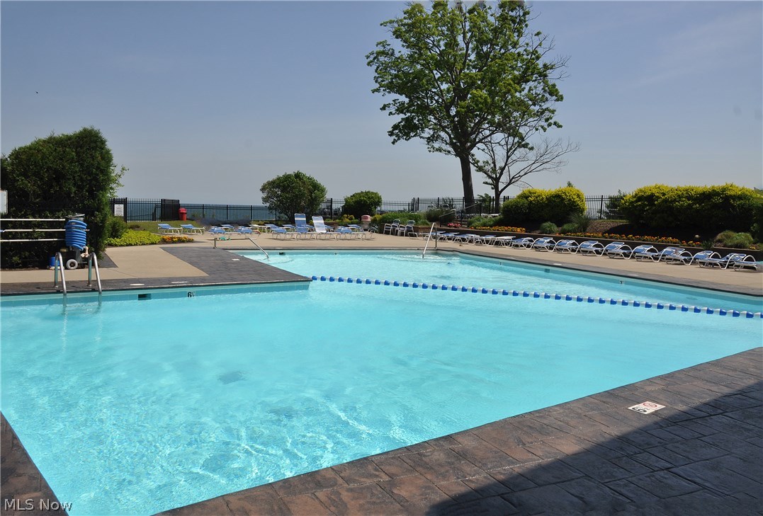 The Carlyle - Residential