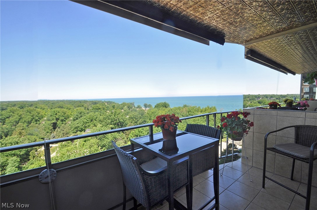 The Carlyle - Residential