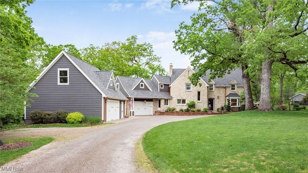 Photo of 1251 Marwood Drive, Zanesville, OH 43701 (MLS # 5179303)