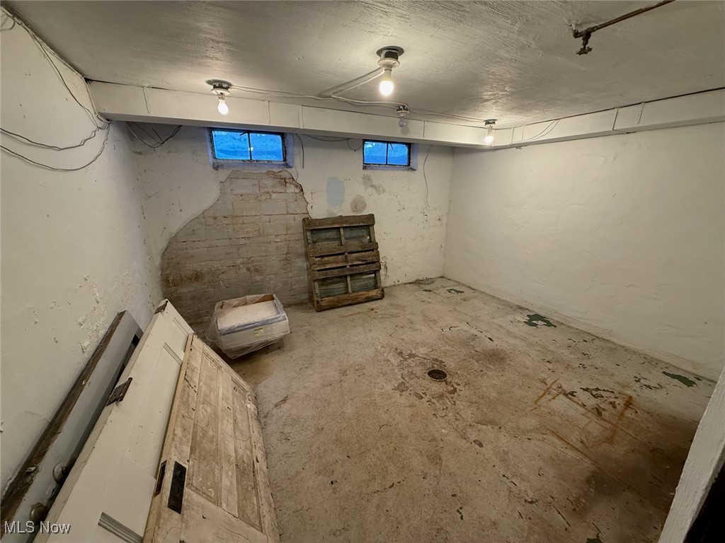 City/Painesville 02 - Commercial Sale