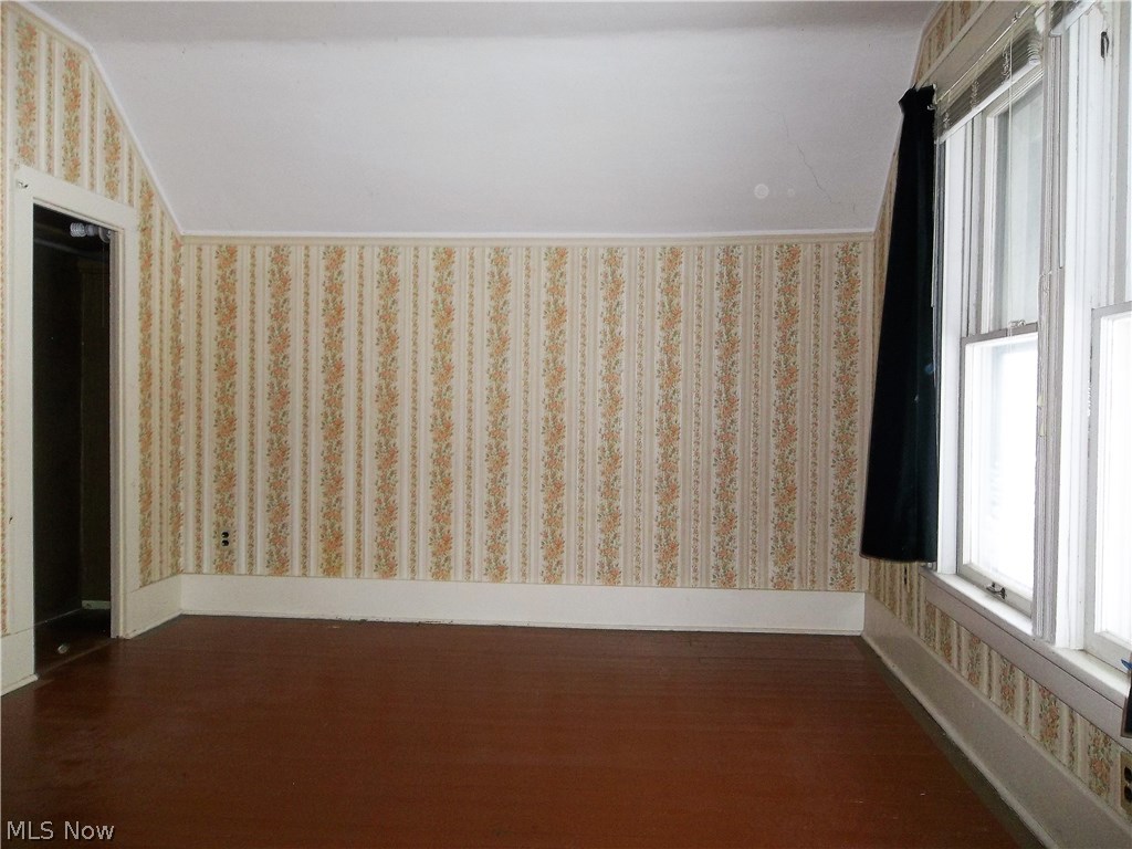 B Grebes - Residential