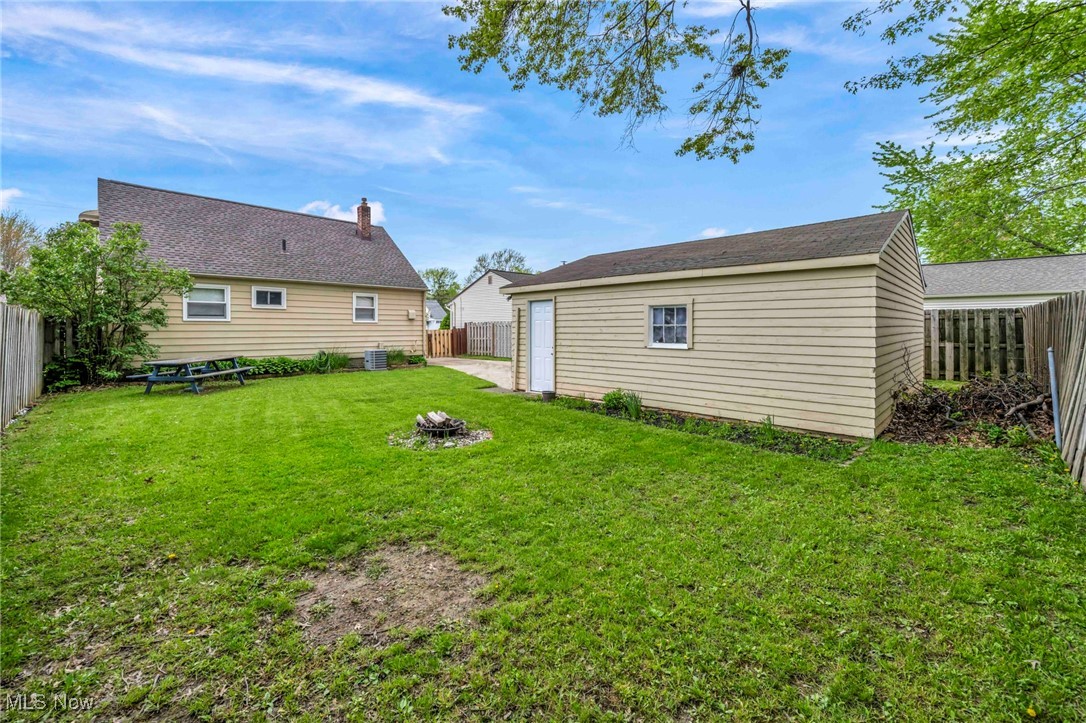 6457 Claudia Drive, Brook Park, Ohio image 27