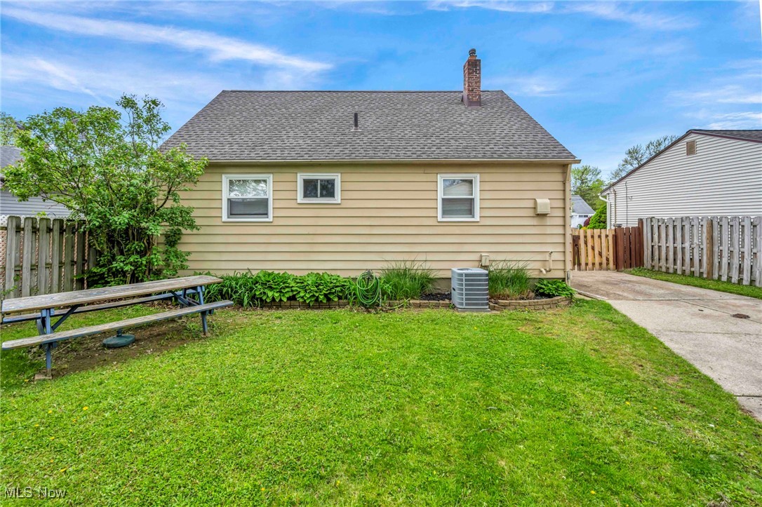 6457 Claudia Drive, Brook Park, Ohio image 28