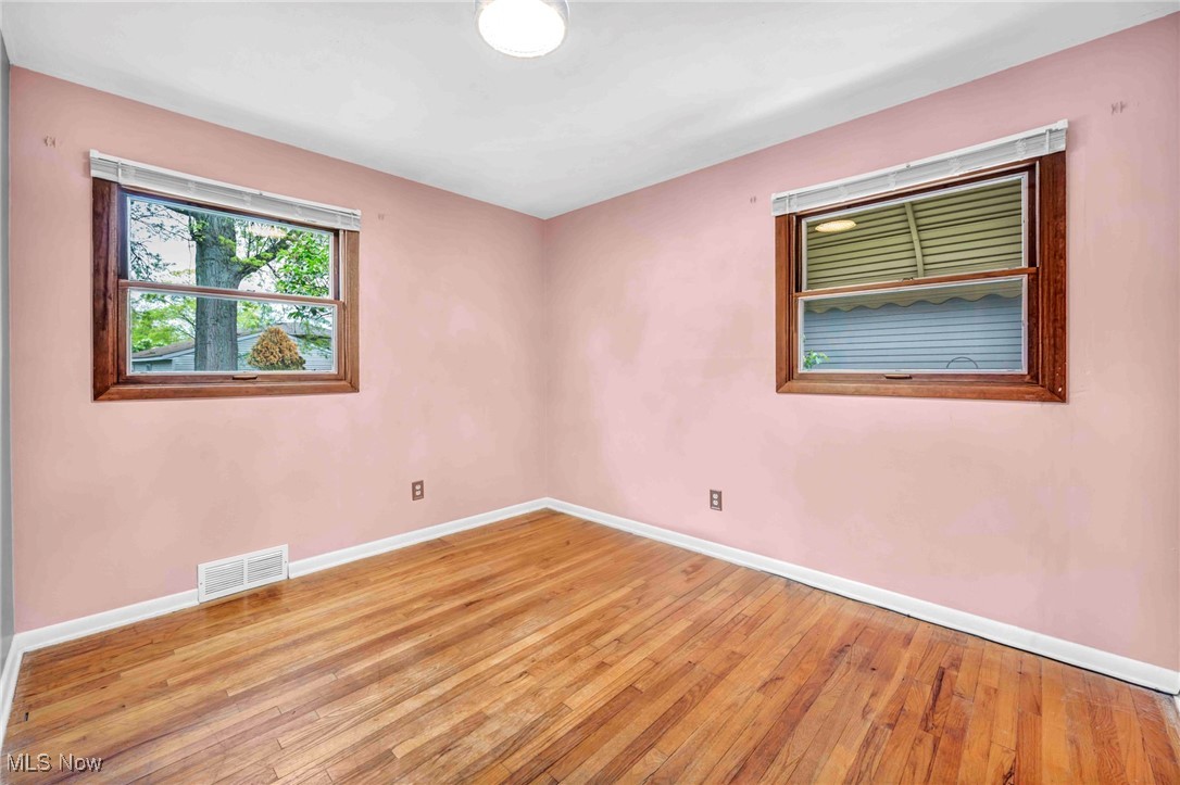 6457 Claudia Drive, Brook Park, Ohio image 10