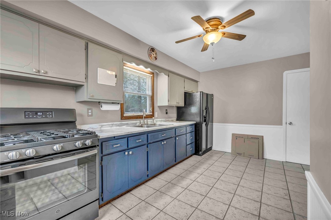 6457 Claudia Drive, Brook Park, Ohio image 3