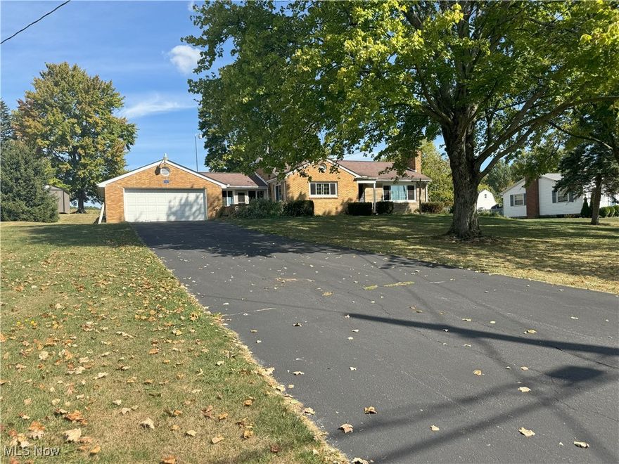 Welcome to 11617 Taylor St, Alliance. This property offers 2 bedrooms, 2 bathrooms, and stunning hardwood floors throughout. With an inground pool and sitting on 1 acre of land, this home is a wonderful blend of comfort and outdoor space.