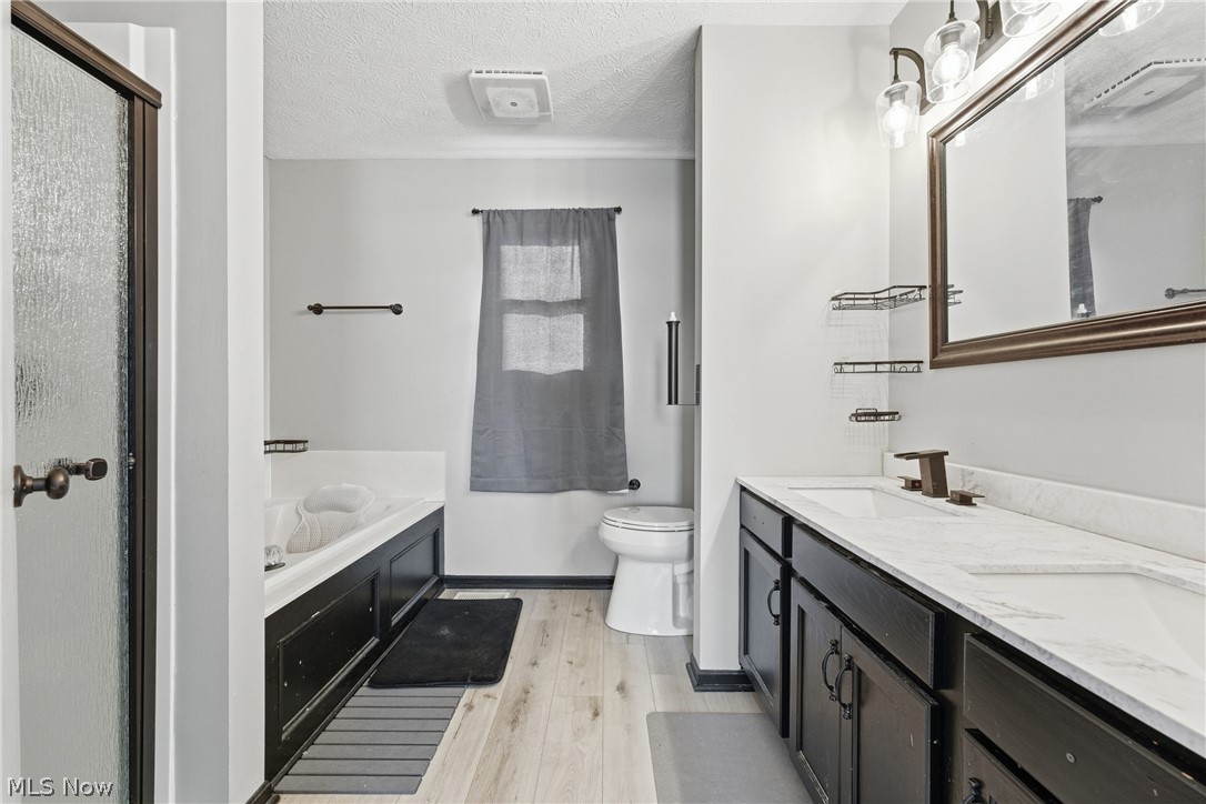 Village/Hartville - Residential