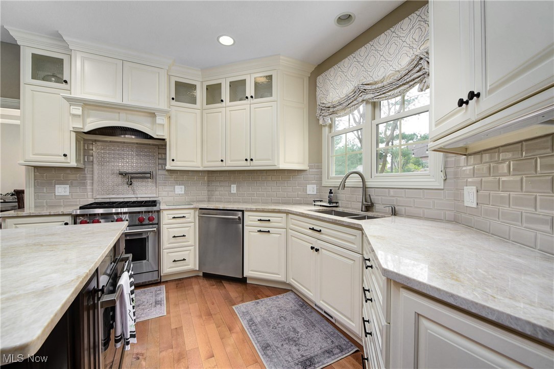 33518 Silver Oak Drive, Avon, Ohio image 17