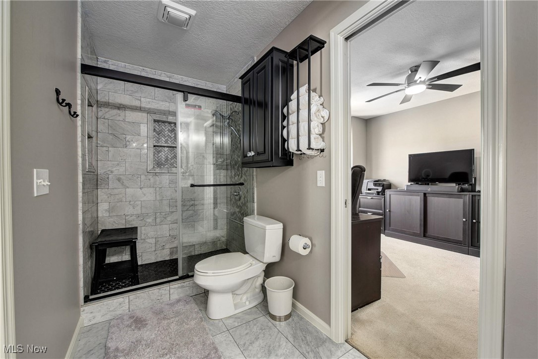 33518 Silver Oak Drive, Avon, Ohio image 33