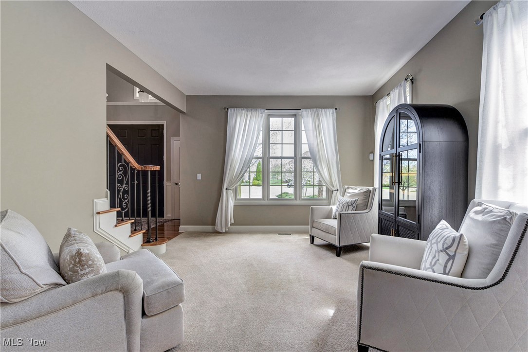 33518 Silver Oak Drive, Avon, Ohio image 13