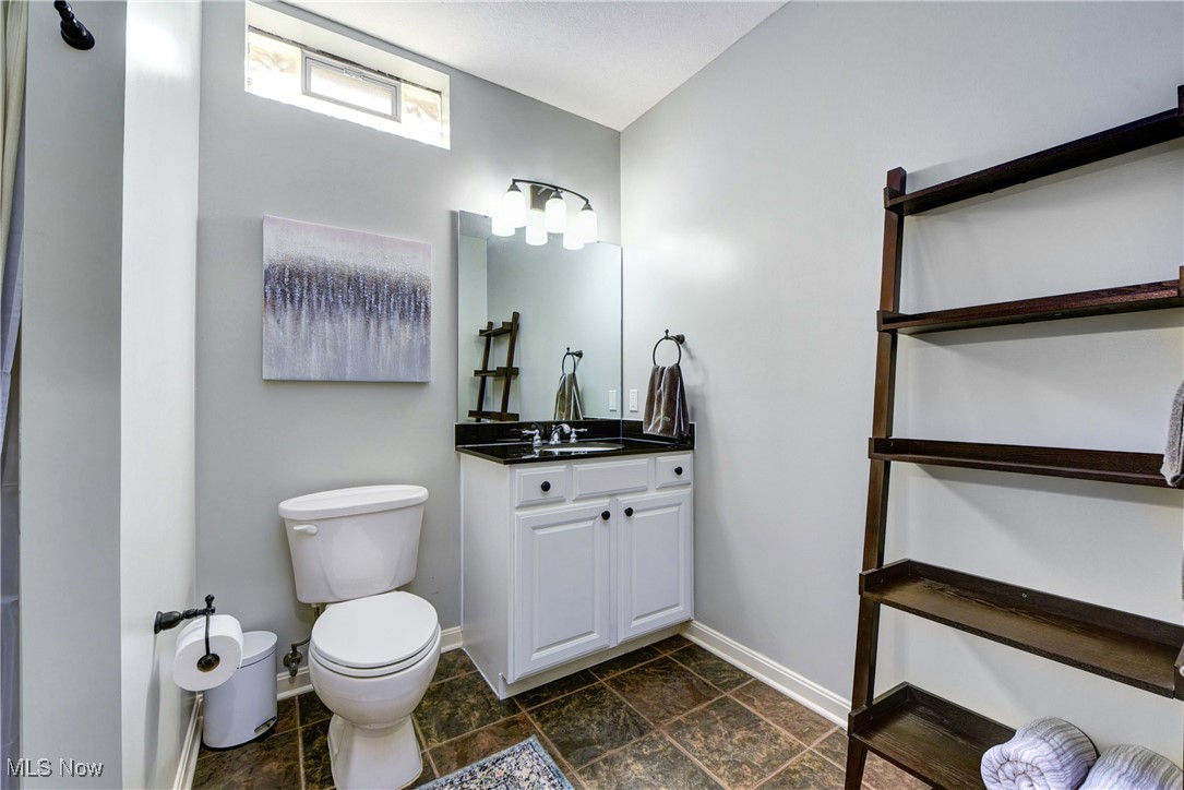 33518 Silver Oak Drive, Avon, Ohio image 46