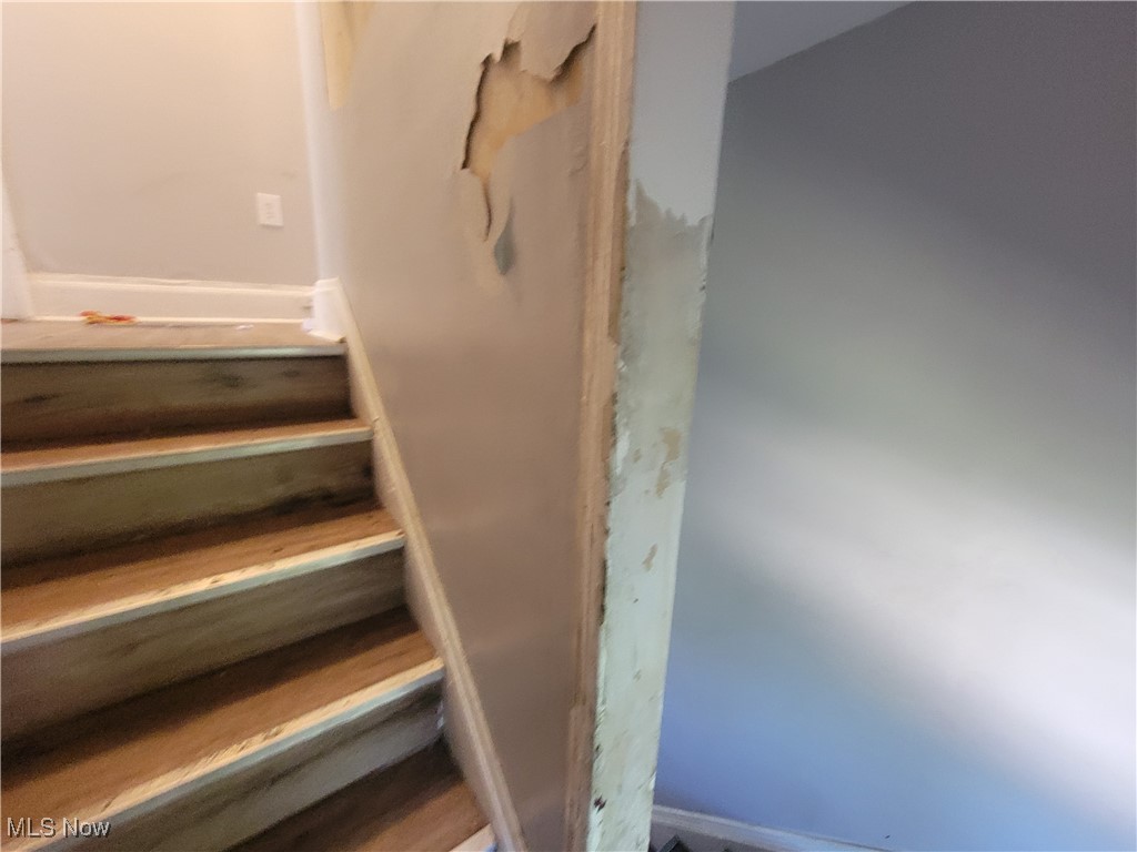 Gaine Realty Cos Miles-Corlet - Residential