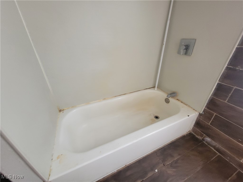 Gaine Realty Cos Miles-Corlet - Residential