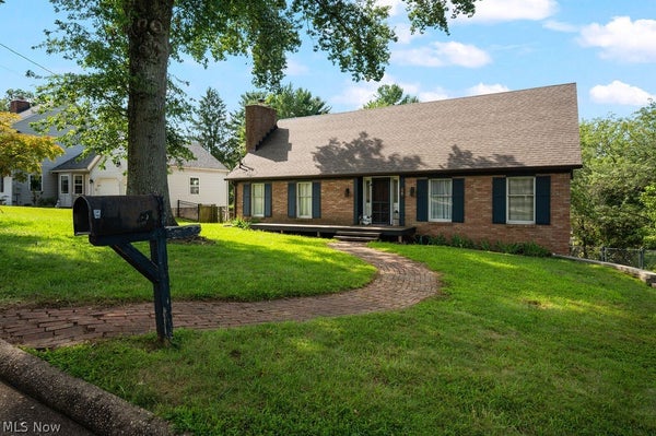 14 VALLEY VIEW DR, VIENNA, WV 26105 - Image a8749341cdf12d55bd75faaeae0b3521/1014685345