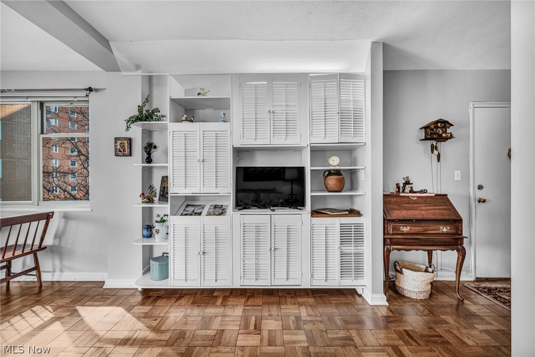 Berkshire Condo - Residential