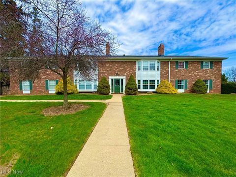 6995 Carriage Hill Drive 101 Brecksville OH 44141