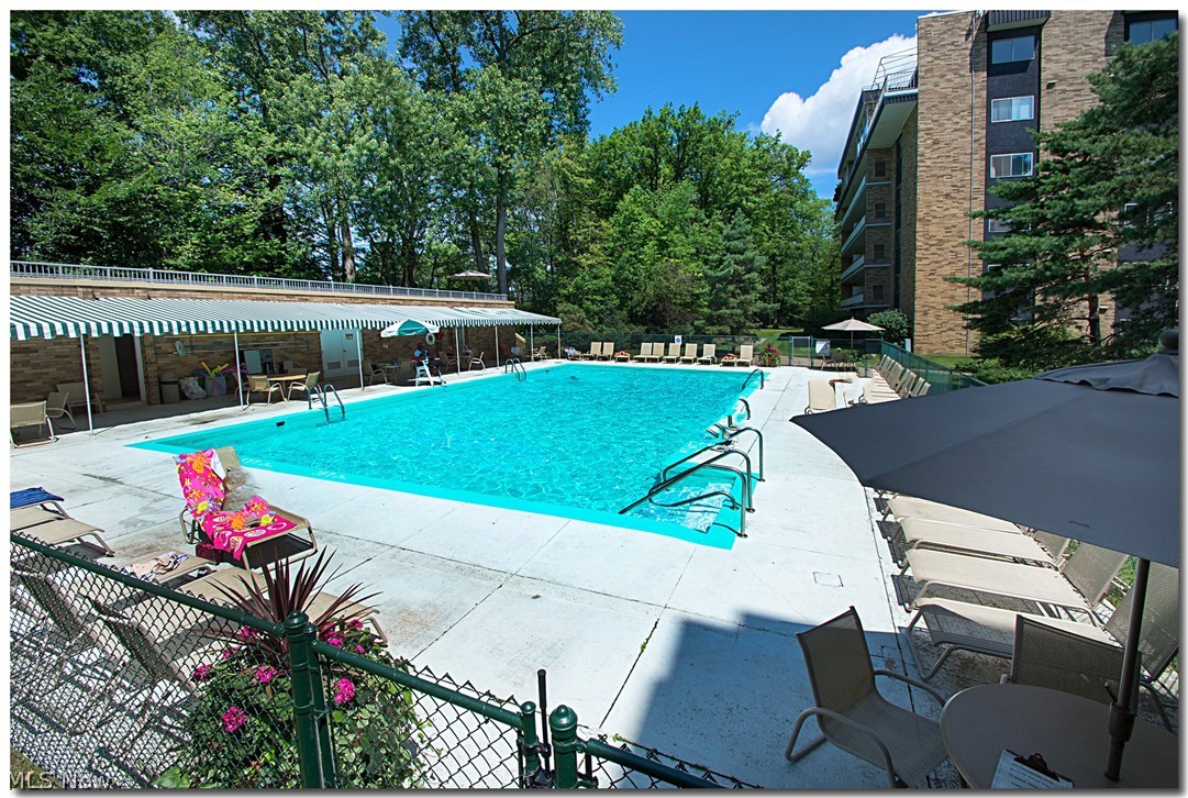 Acacia On The Green - Residential